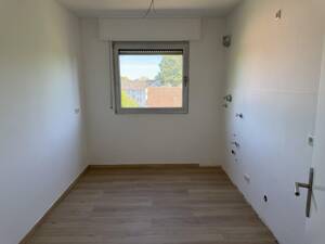 Modern sanierte 3-Zimmer-Wohnung mit Balkon in beliebter Lage in Weitmar Mark – 44795 Bochum – Vorschaubild 3