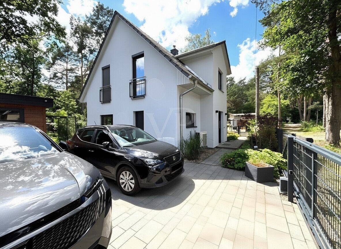 KfW-55 Energiesparhaus mit hochwertiger Ausstattung auf traumhaft angelegtem Grundstück in Wandlitz – Wandlitz – Vorschaubild 3