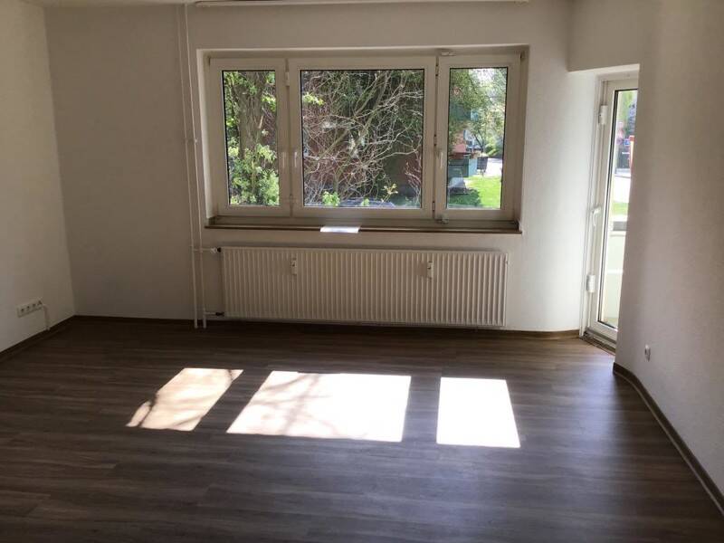 Wunderschöne Familienwohnung mit modernem Tageslichtbad und herrlichem Balkon im EG! – Essen – Vorschaubild 3