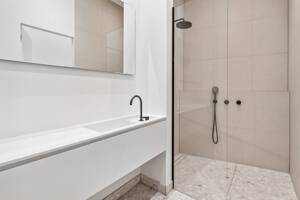 Hochwertig saniertes 3-Zimmer-Domizil mit BALKON ++ nahe Hackescher Markt – 10178 Berlin – Vorschaubild 7