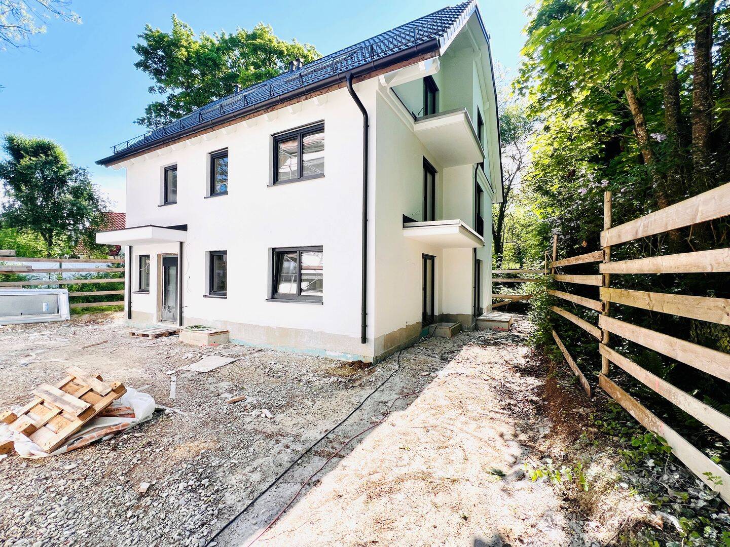 NEUBAU-2-Zimmer-OG-Wohnung mit Balkon in stadtnaher Lage – München – Vorschaubild 8