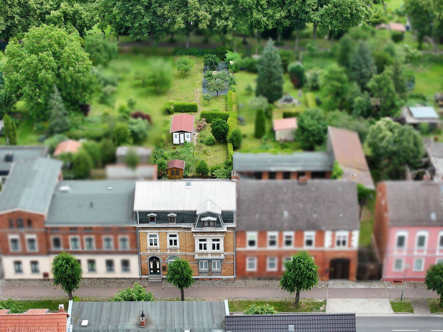 Selbstnutzung oder Kapitalanlage: 3-Parteien-Haus in zentraler Wohnlage – Altentreptow – Vorschaubild 5