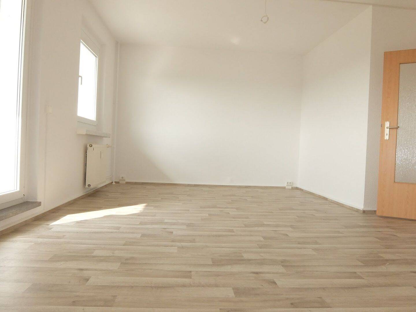 Wohnung mit Aufzug ? Klick hier ---> Frisch saniert für Sie – Chemnitz – Vorschaubild 2