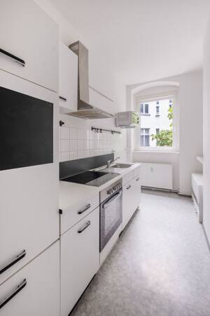 Charmante 2-Zimmer-Wohnung mit Stuck in Prenzlauer Berg – 10439 Berlin – Vorschaubild 4