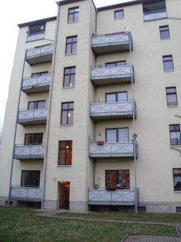 Großzügige 1-Zimmer mit Wannenbad, EBK, offener Küche und Aufzug! – Chemnitz – Vorschaubild 3