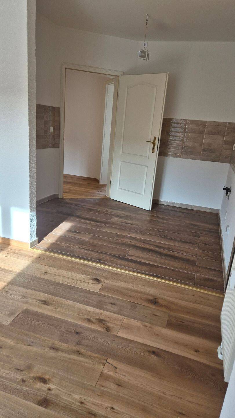 Erstbezug DG Schleußig | Designbad | Balkon | Park – Leipzig – Vorschaubild 3