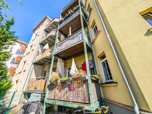 Denkmalschutz: Hochwertig saniertes MFH | Parkett, Balkone, Stellplätze, Einbauküchen – 4229 Leipzig – Vorschaubild 4