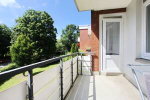 Charmante 2,5-Zimmer-Wohnung in ruhiger Lage von Hamburg-Meiendorf mit Loggia & Stellplatz – 22145 Hamburg – Vorschaubild 9