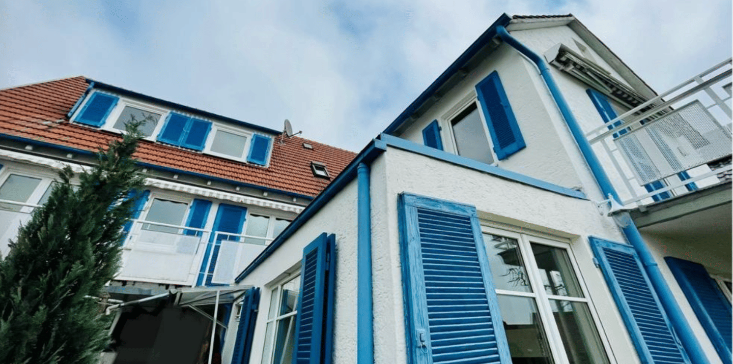 Großzügige 3-Zimmer-Dachgeschosswohnung in gepflegtem Mehrfamilienhaus