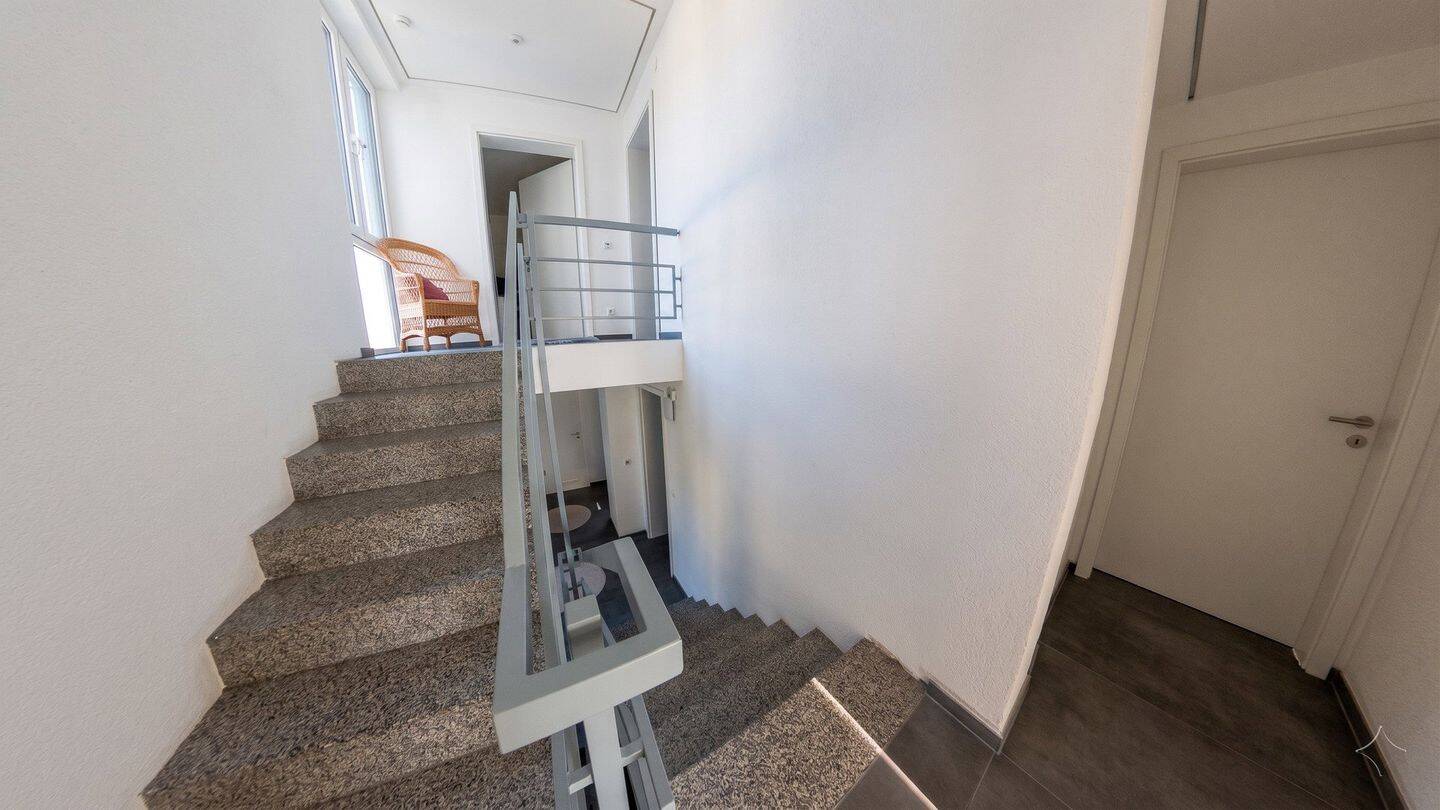 Modernisiertes Familienhaus mit Pool, Sauna, Smart Home & PV-Anlage – Beindersheim – Vorschaubild 6