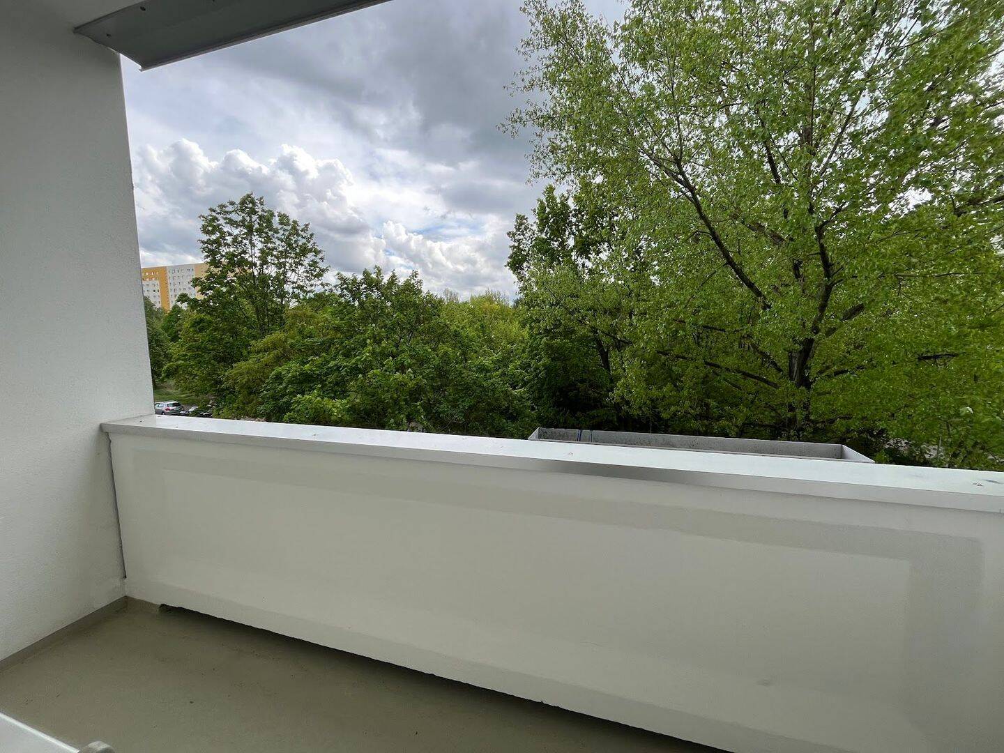 Ruhige Etagenwohnung mit Balkon, ideal für Familien und kurze Wege zu Schulen – Chemnitz – Vorschaubild 9