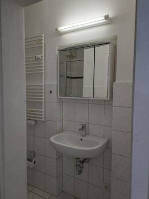 Renovierte 2-Raum-Wohnung für 1 Person in der Bonner Weststadt – 53115 Bonn – Vorschaubild 8