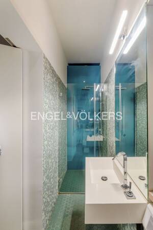 Exklusives Loft mit großem Salon, Balkon und Blick aufs Grüne nahe dem Arkonaplatz – 10119 Berlin – Vorschaubild 9