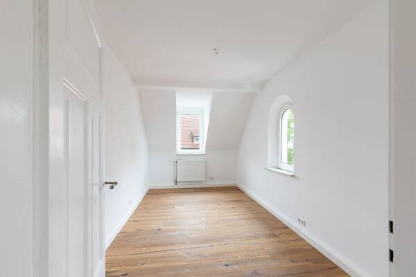Dachgeschosswohnung in 91413 Neustadt an der Aisch mit 89 m² kaufen