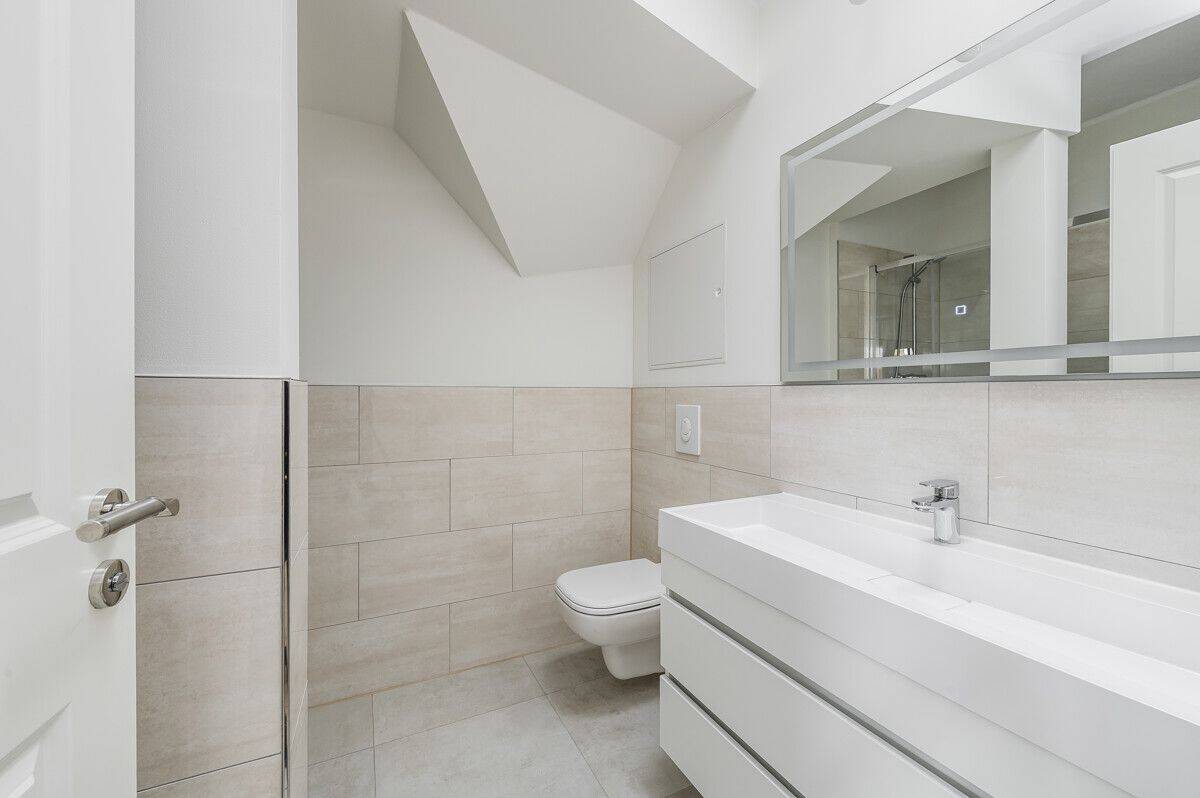 Tolle DG-Wohnung - 2,5 Zimmer zur Selbstnutzung oder als rentable Kapitalanlage! – Berlin – Vorschaubild 9