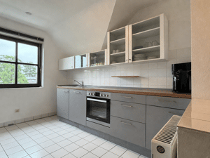 3 Zimmer DG-Wohnung mit Loggia, Garage und zusätzlich ca.31m² ausgebauter Nutzfläche im Spitzboden – 68229 Mannheim – Vorschaubild 4