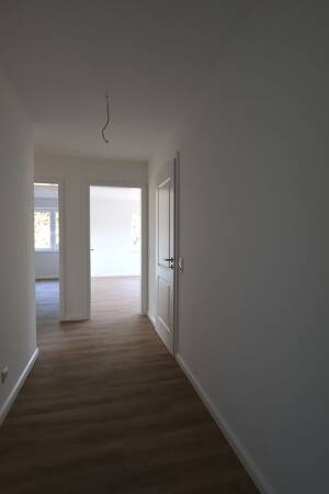Helle 3-Zimmer-Wohnung im Erdgeschoss mit Terrasse – 23566 Lübeck – Vorschaubild 2