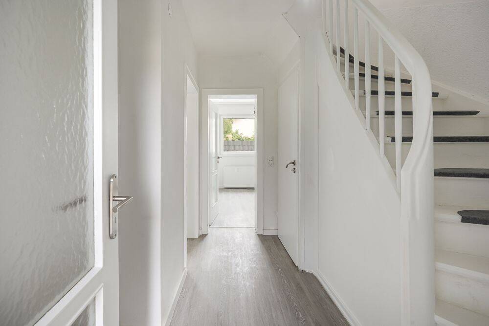 Mehr als ein Zuhause: Reihenendhaus mit zusätzlichem Baugrundstück – Wiesbaden – Vorschaubild 4