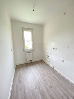 3-Raum-Wohnung mit Balkon und Blick ins Grüne! – 4435 Schkeuditz – Vorschaubild 6