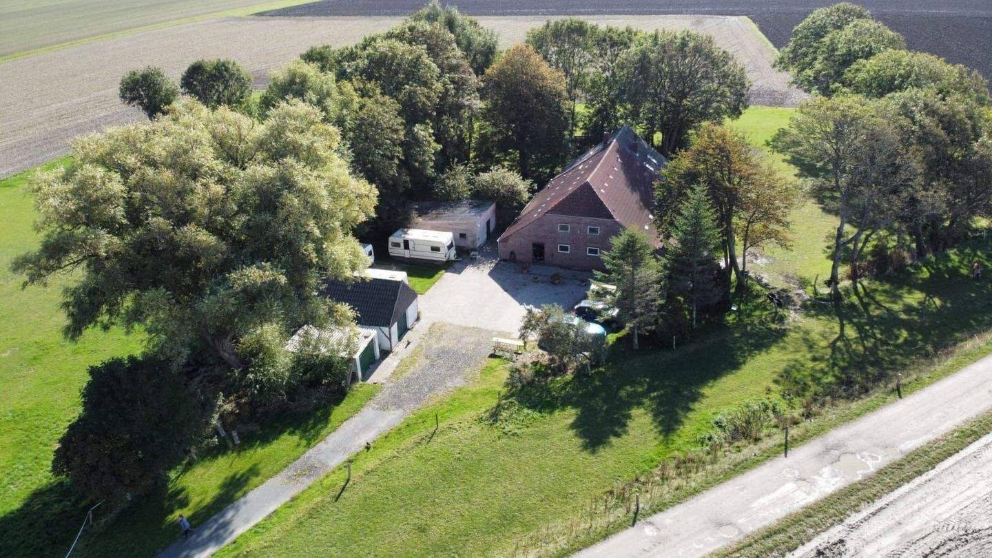 Mehrfamilien- Bauernhaus- Pferdehof in Nordsee- Nähe