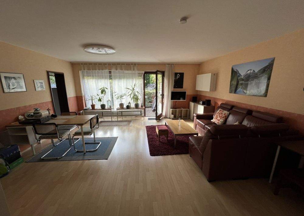 ++vollmöblierte schöne 2 ZKB Wohnung - absolut ruhig - Nähe Staden zu vermieten – Saarbrücken – Vorschaubild 2
