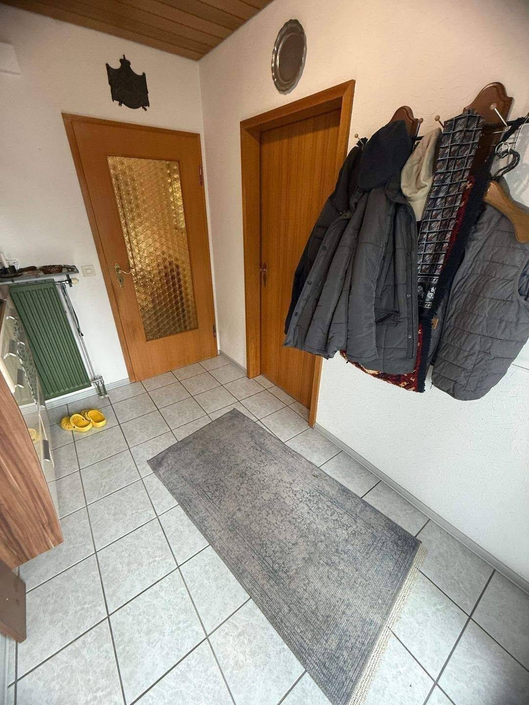 Winkelbungalow mit Wohlfühlcharakter | Ruhige Lage, schöner Garten, viel Platz – Würzburg – Vorschaubild 6