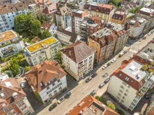 Modernisierter Altbautraum im Herzen des Stuttgarter Südens: 3-Zimmer, 2 Badezimmer und Loggia – 70180 Stuttgart – Vorschaubild 2