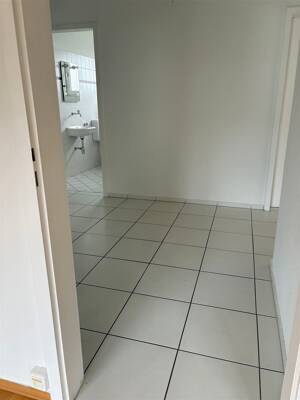 Großzügige Eigentumswohnung in Harleshausen in exponierter Lage Nähe Seebergstraße, 3 ZKB, 2 Balkone, Garage, begehbarer Kleiderschrank, Gäste WC – 34128 Kassel – Vorschaubild 8