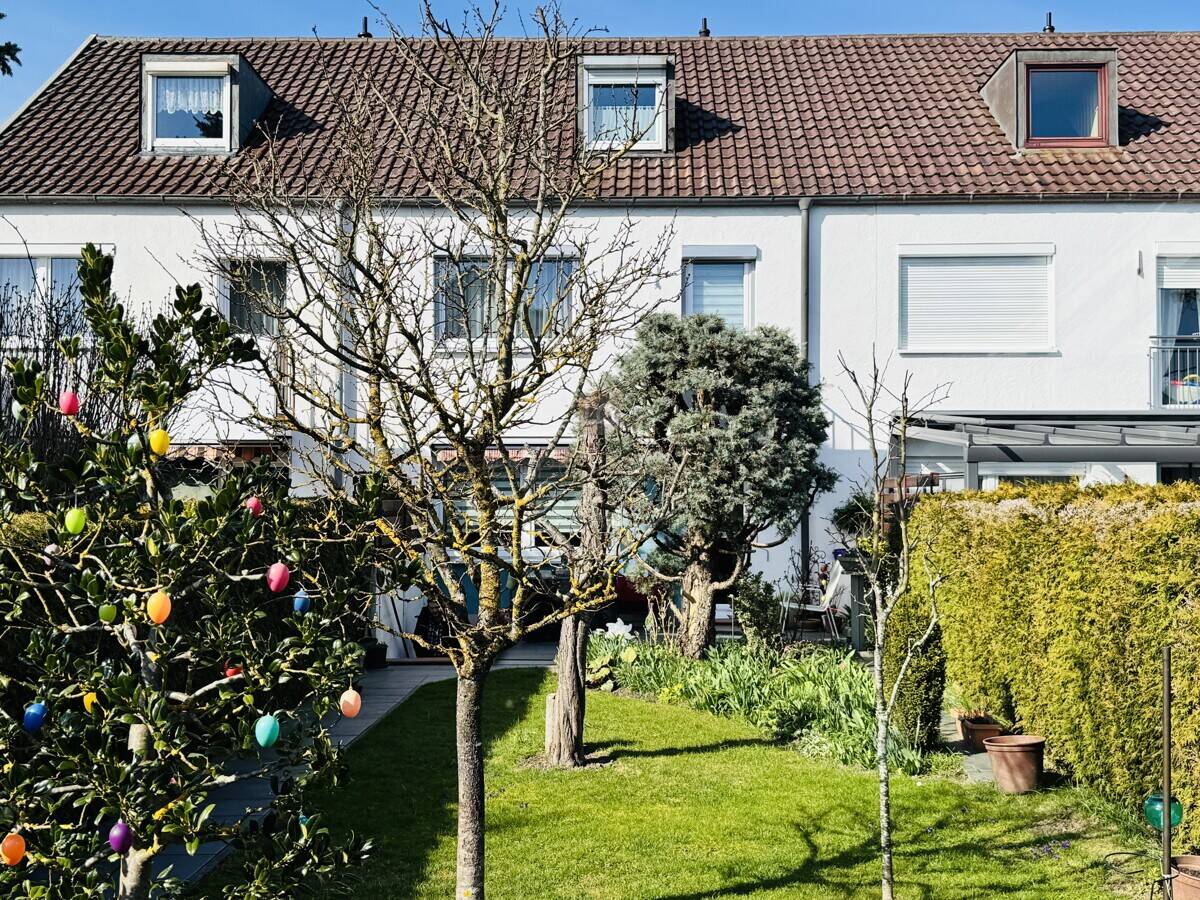 *PROVISIONSFREI* Reihenhaus, IN-Ringsee, 4,5 ZKB, ca. 110 qm Wfl, Bj. 66, 250 qm Grund, Einzelgarage