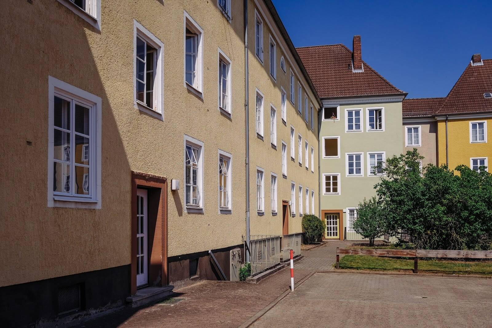 Großes Zimmer 21,10 m² innerhalb einer 3er-WG // 2.OG links – Wolfsburg – Vorschaubild 8