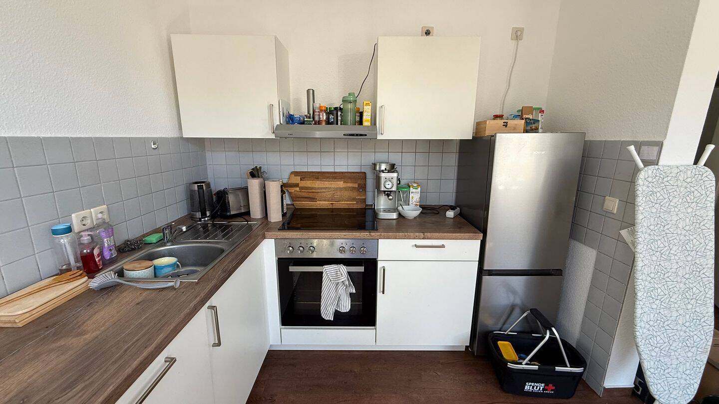 Frei ab 1.7.26 - 3.OG zzgl. 30,- € EBK*** / Badewanne u.v.m. ! – Chemnitz – Vorschaubild 9