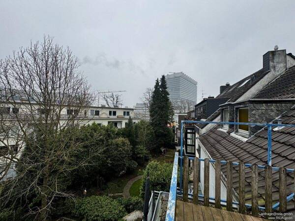 Mehrfamilienhaus in 50937 Köln mit 228 m² kaufen