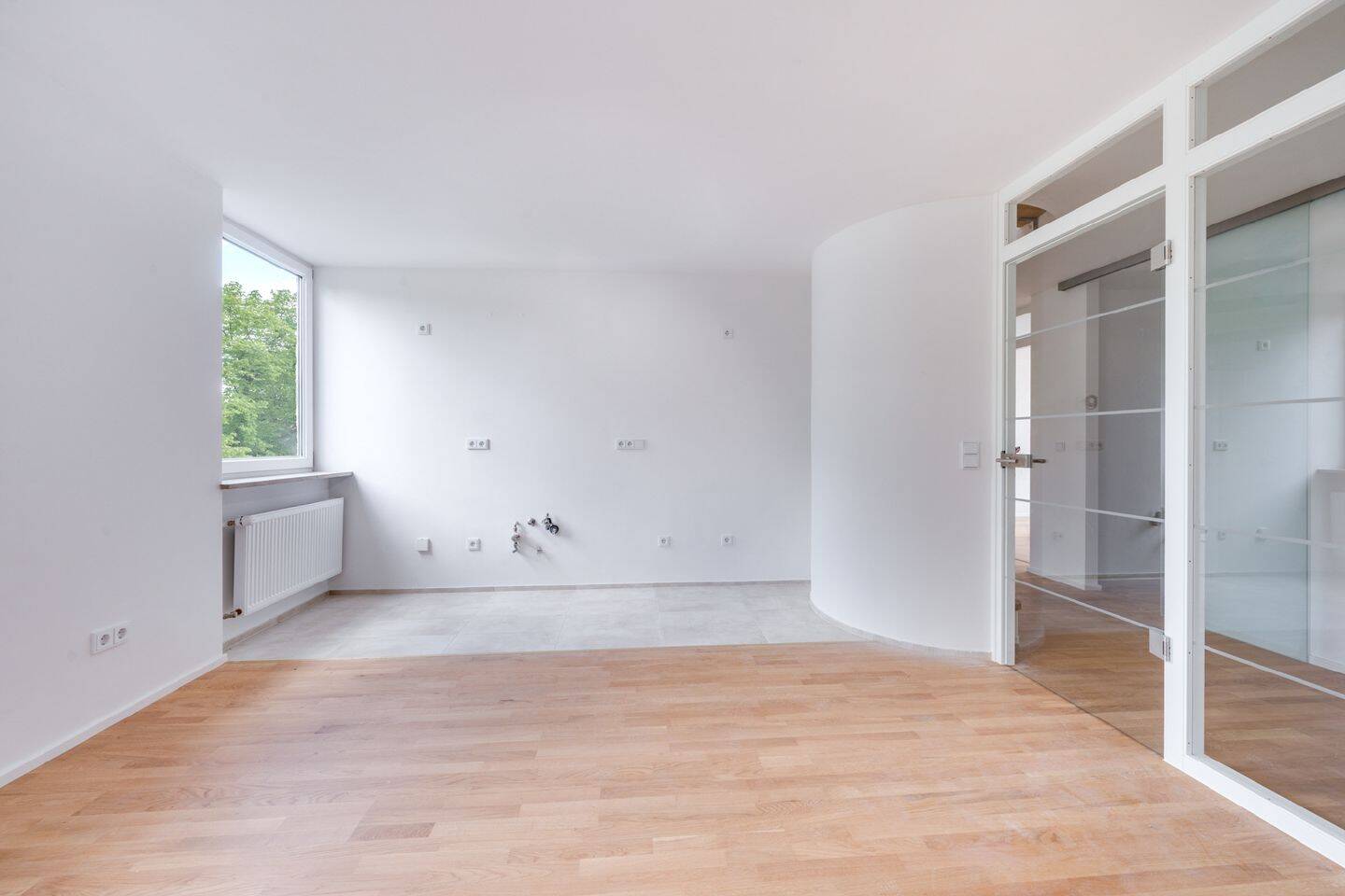 AIGNER - Frisch sanierte Maisonettewohnung mit Süd-Loggia in Milbertshofen – München – Vorschaubild 2