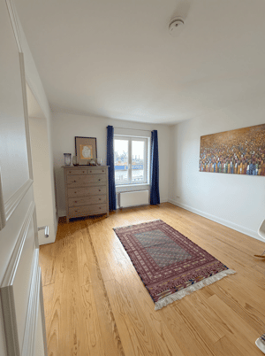 Sanierte 3-Zimmer-Altbauwohnung mit Balkon und Panorama-Elbblick – 20359 Hamburg – Vorschaubild 5
