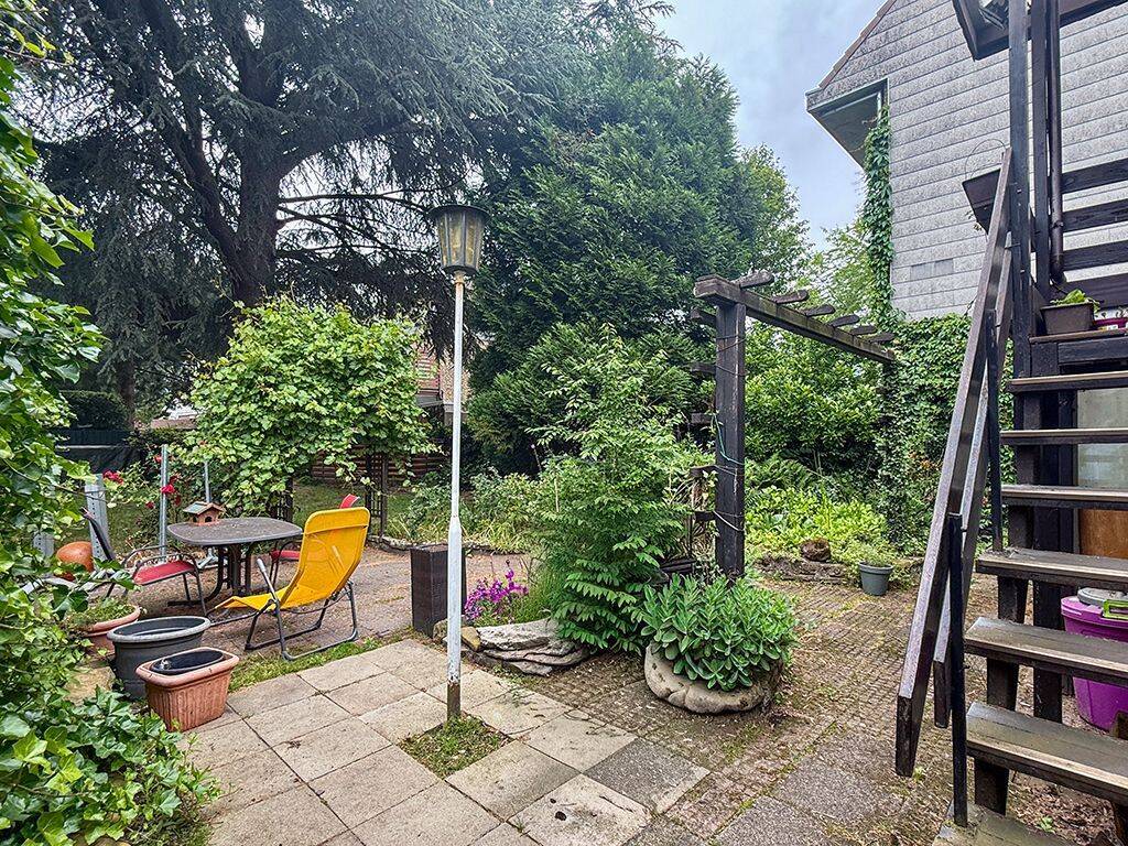 Vielseitiges Wohnhaus! – Krefeld – Vorschaubild 5