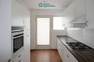 Großzügiges Wohnen: 4 Zimmer mit Balkon und Terrasse – 70188 Stuttgart – Vorschaubild 5