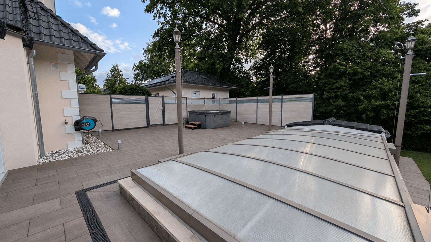 Luxuriöse Villa auf 3000 qm Parkgrundstück mit Doppelgarage, beh. überdachten Pool, Sauna v. Klafs 278 qm Wohnfläche+ 124 qm Nutzfläche – Glienicke/Nordbahn – Vorschaubild 6