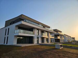 Helle 3-Zimmer Neubauwohnung mit Garten - provisionsfrei