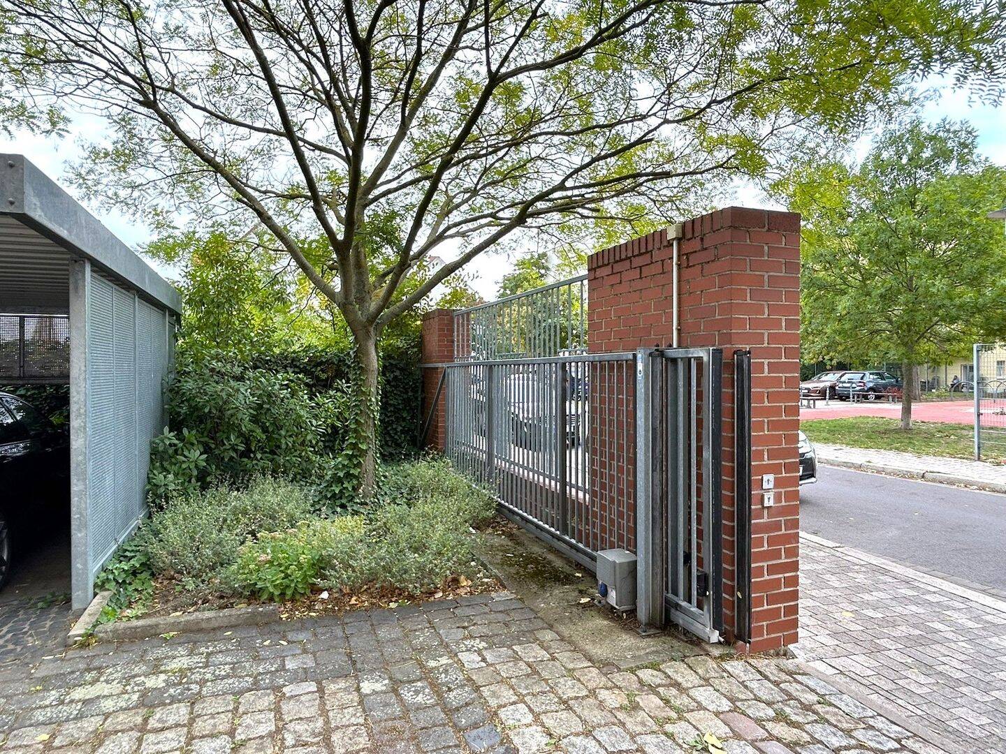 Hochattraktives Wohn- und Geschäftshaus in Trendstadtteil von Magdeburg – Magdeburg – Vorschaubild 4