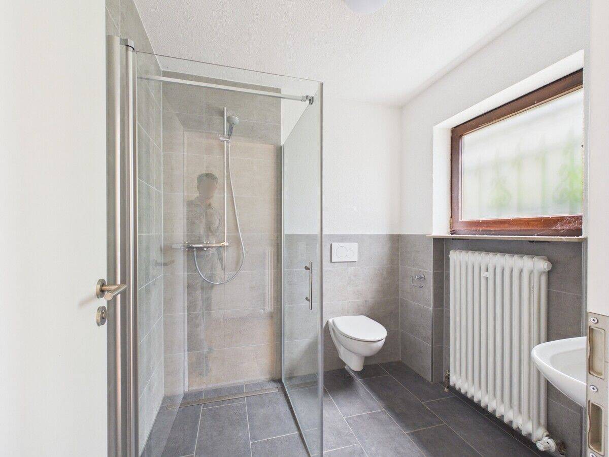 Einfamilienhaus mit Traumgarten und Einliegerwohnung | Oberderdingen – Oberderdingen – Vorschaubild 8