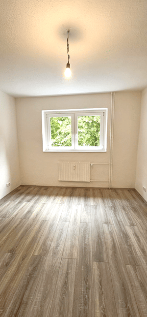 Schöne 2-Zimmer-Wohnung mit Badewanne!