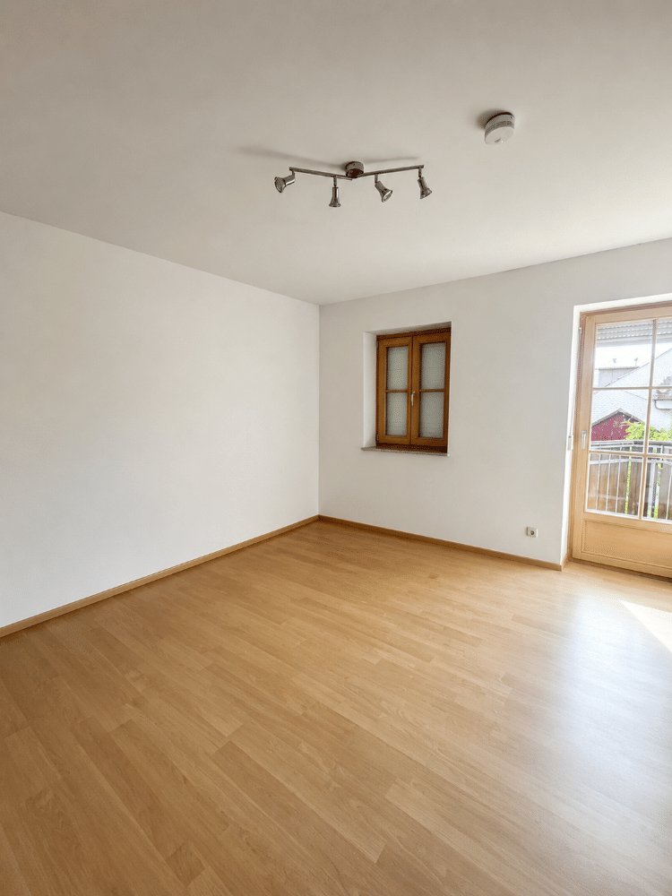 Großzügige 7-Zimmer-Doppelhaushälfte mit ca. 170 m² Wohnfläche, Garage, Balkon, Terrasse und Garten – Marzling – Vorschaubild 5