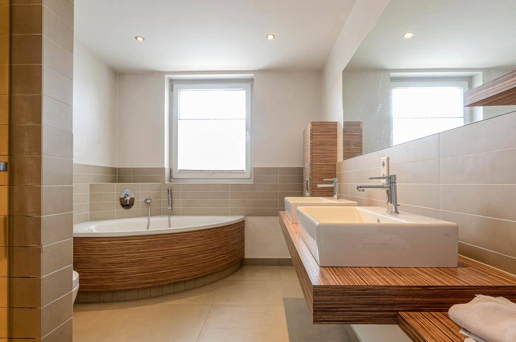 Penthouse im Zentrum von Opladen * Tiefgaragenplatz * Einbauküche * zwei Terrassen * Kamin möglich * 3 Zimmer * 149 m² – Leverkusen – Vorschaubild 8