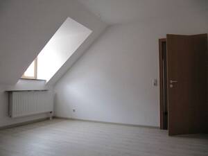 Schöne Dachgeschoss-Wohnung in bester Citylage – 8209 Auerbach – Vorschaubild 9