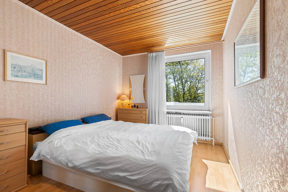 2-Zimmer-Wohnung im Staffelgeschoss mit umlaufender Dachterrasse und Blick ins Grüne – Hamburg – Vorschaubild 4