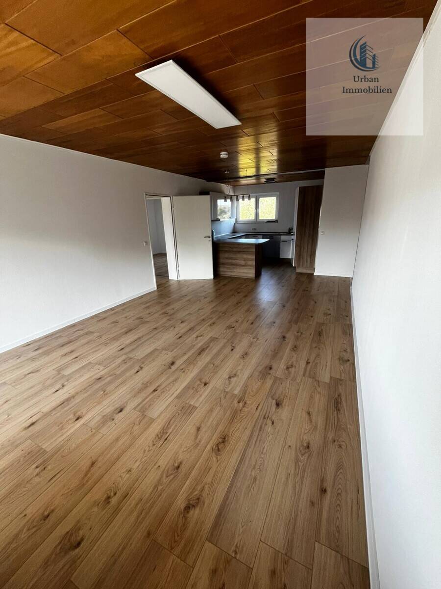 Großzügige 3 Zimmer Wohnung im Zentrum