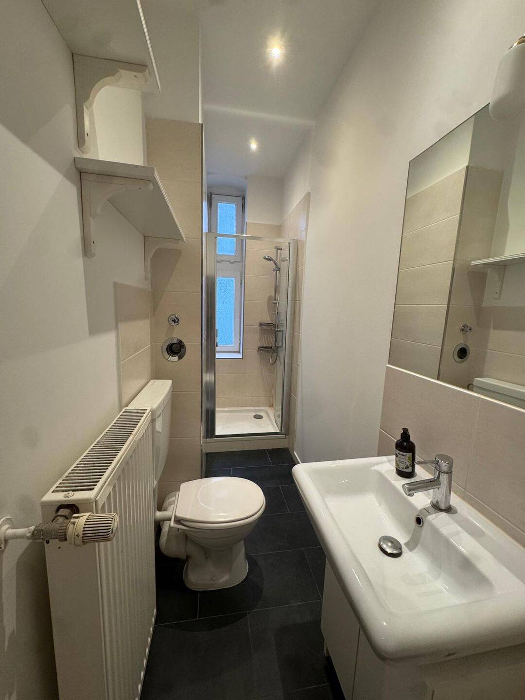 Charmante Altbauwohnung mit Balkon und modernem Wohnkomfort - Sofort bezugsfrei – Berlin – Vorschaubild 6