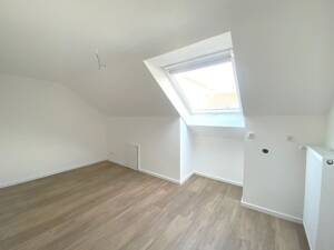 Moderne und sanierte Dachgeschoss-Wohnung in der Bremer Bahnhofsvorstadt! – 28195 Bremen – Vorschaubild 7