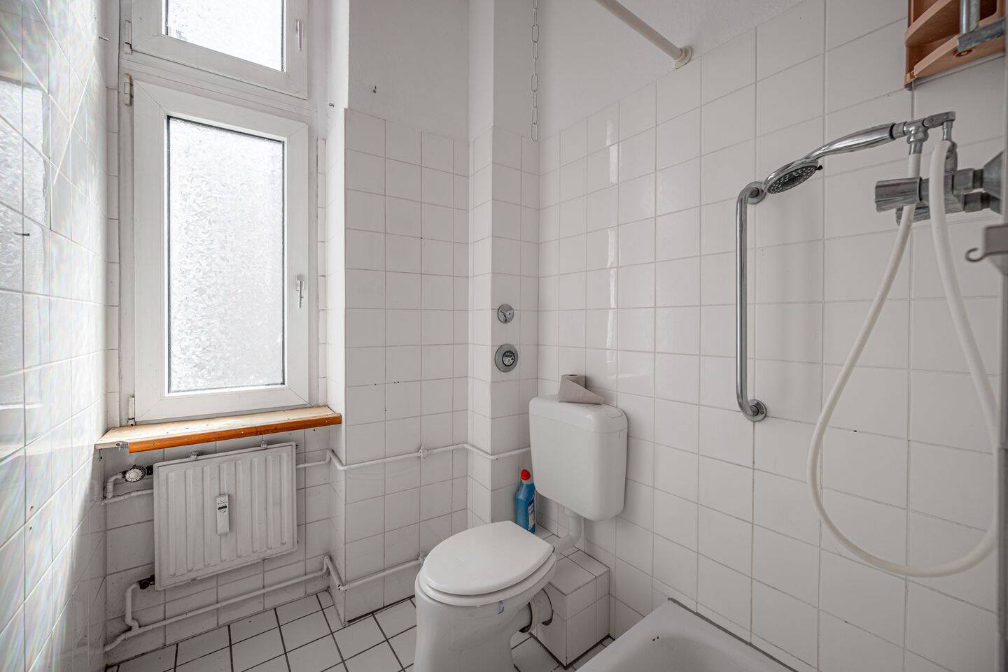 ?? Sonniges Altbau-Studio zwischen Breitenbachplatz & Schloßstr. zum selber gestalten – Berlin – Vorschaubild 5