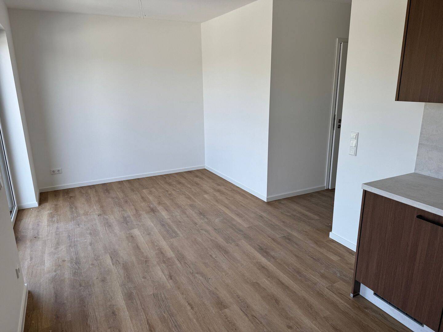 Neubau 2 Zi Whg, Erstbezug, 55 m², Einbauküche, Balkon, überd. Autostellplatz, OS-Hellern – Osnabrück – Vorschaubild 8
